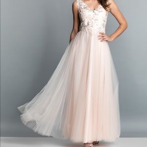 Dave and Johnny PROM Dress, size 1 / 2